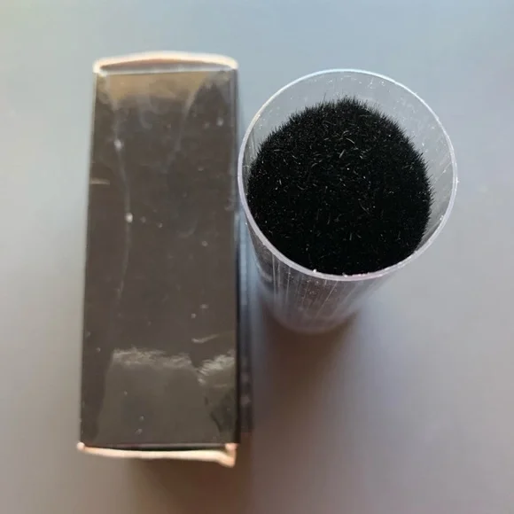 Edward Bess Luxury Face Brush - Picture 2 of 4